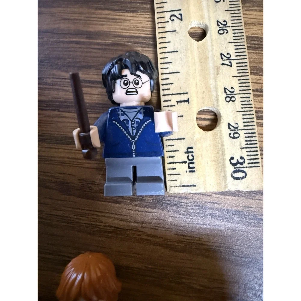 LEGO Harry Potter Ron Weasley Harry Potter Minifigure Lot Wands Lantern Genuine